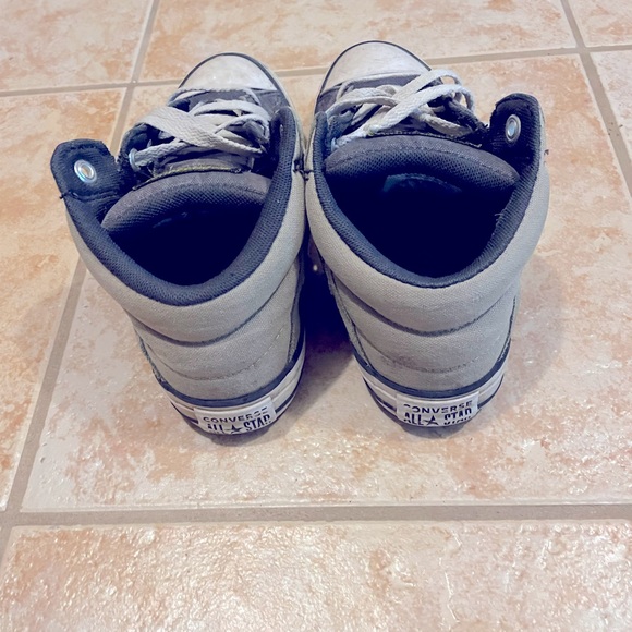 Boys Converse High Top Slip Ons Size 2.5 - Picture 3 of 4